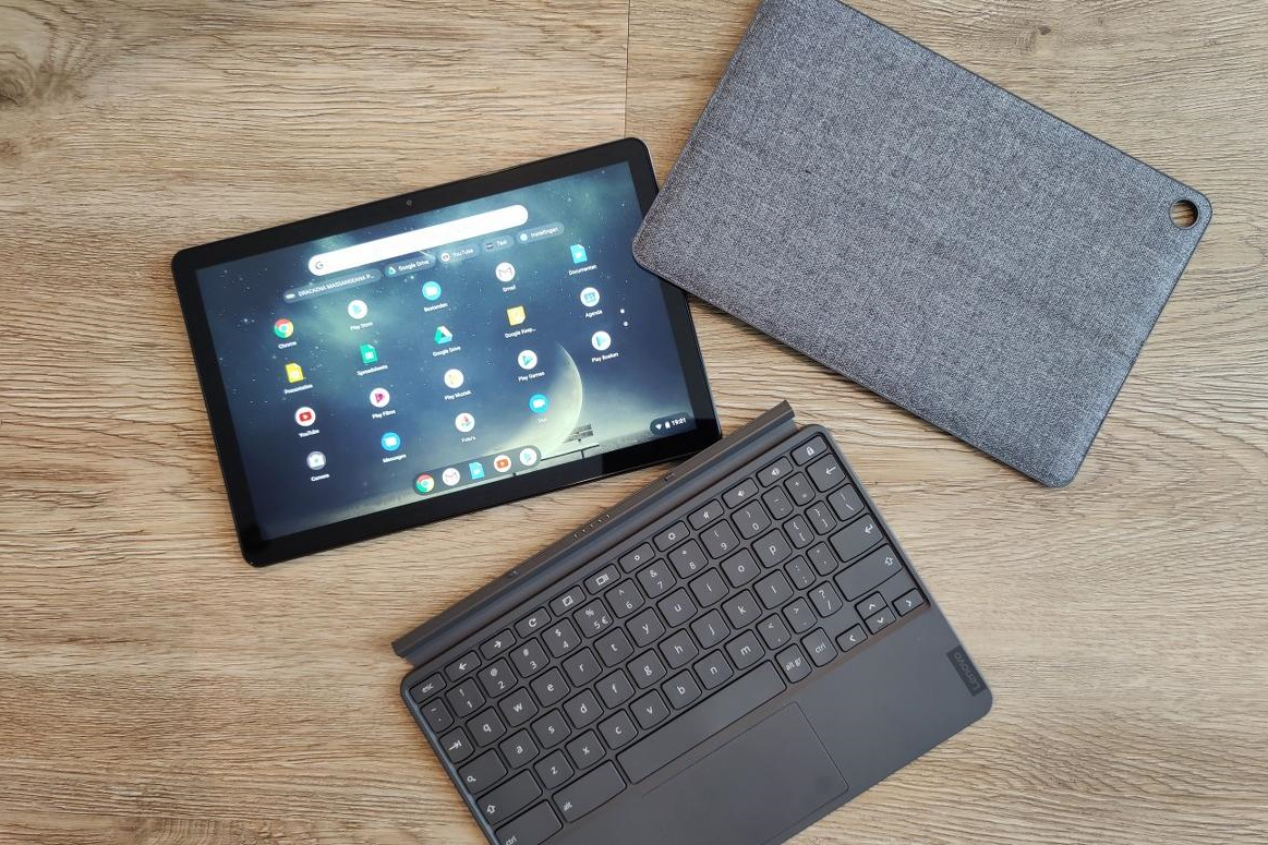 Chromebook Lenovo pour &eacute;tudiants